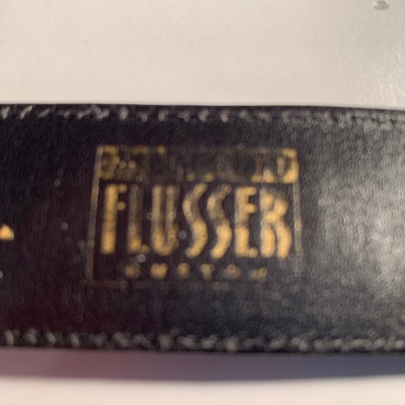 Black Aligator Belt, 42” x 1”, silver chrome buckle - Picture 4 of 5